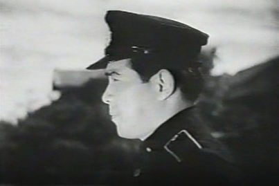 Photo of Officer Itami in foreground